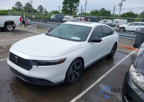 2024 Honda Accord Hybrid Sport z USA, uszkodzony, nr VIN 1HGCY2F51RA029326